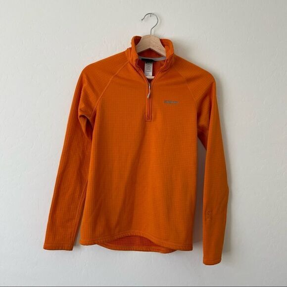 PATAGONIA Light Orange 1/2 Zip Pullover Sweater
